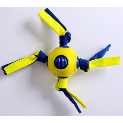 Zabawka dla psa - ineraktywna piłka z taśmami 7,5cm YARRO