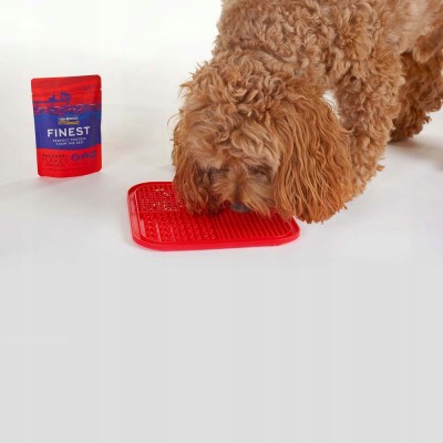 F4D Finest macrele flakes with squid /kałamarnica,makrela/ 100g