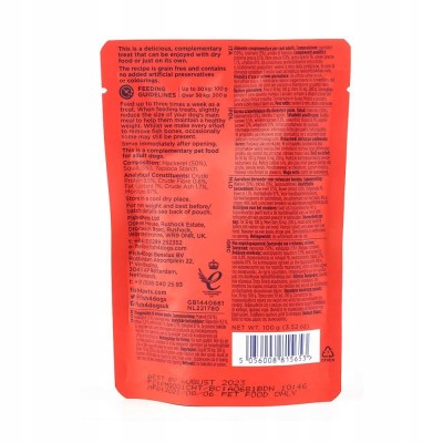 F4D Finest macrele flakes with squid /kałamarnica,makrela/ 100g